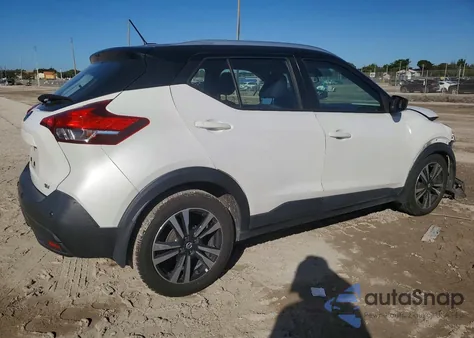 2020 Nissan Kicks Sv z USA, uszkodzony, nr VIN 3N1CP5CV4LL498694